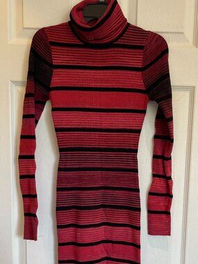 Karen Millen: turtle neck long dress form fitting